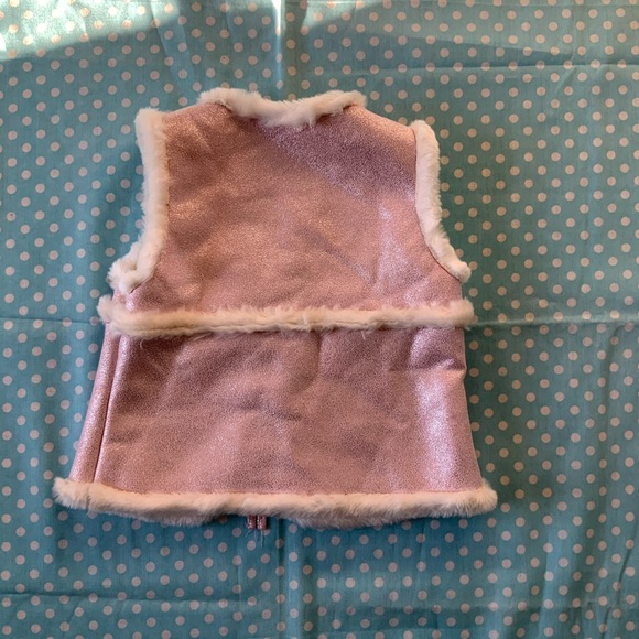 Adorable girls sparkly pink vest - Picture 3 of 5